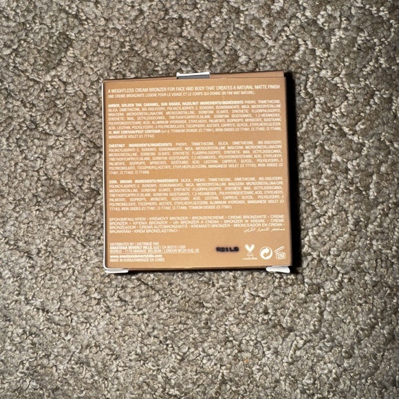 Anastasia bronzer - Picture 3 of 3